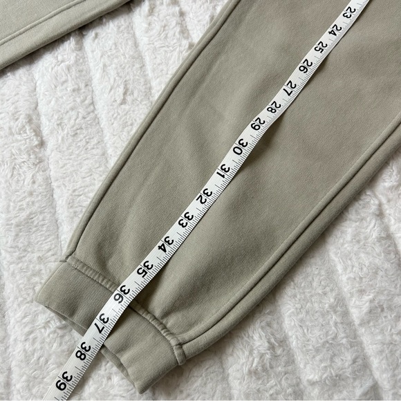 Loungeful High Rise Jogger Graphic *Full Length Size 6 in Raw Linen Stretch Cozy - Picture 12 of 14
